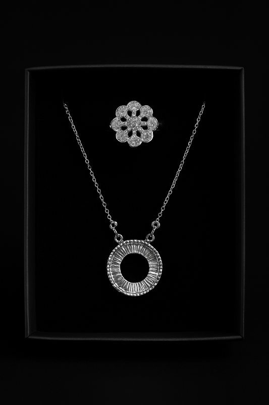 Radiant Circle Pendant Necklace with Royal Brooch – Luxe Silver Look